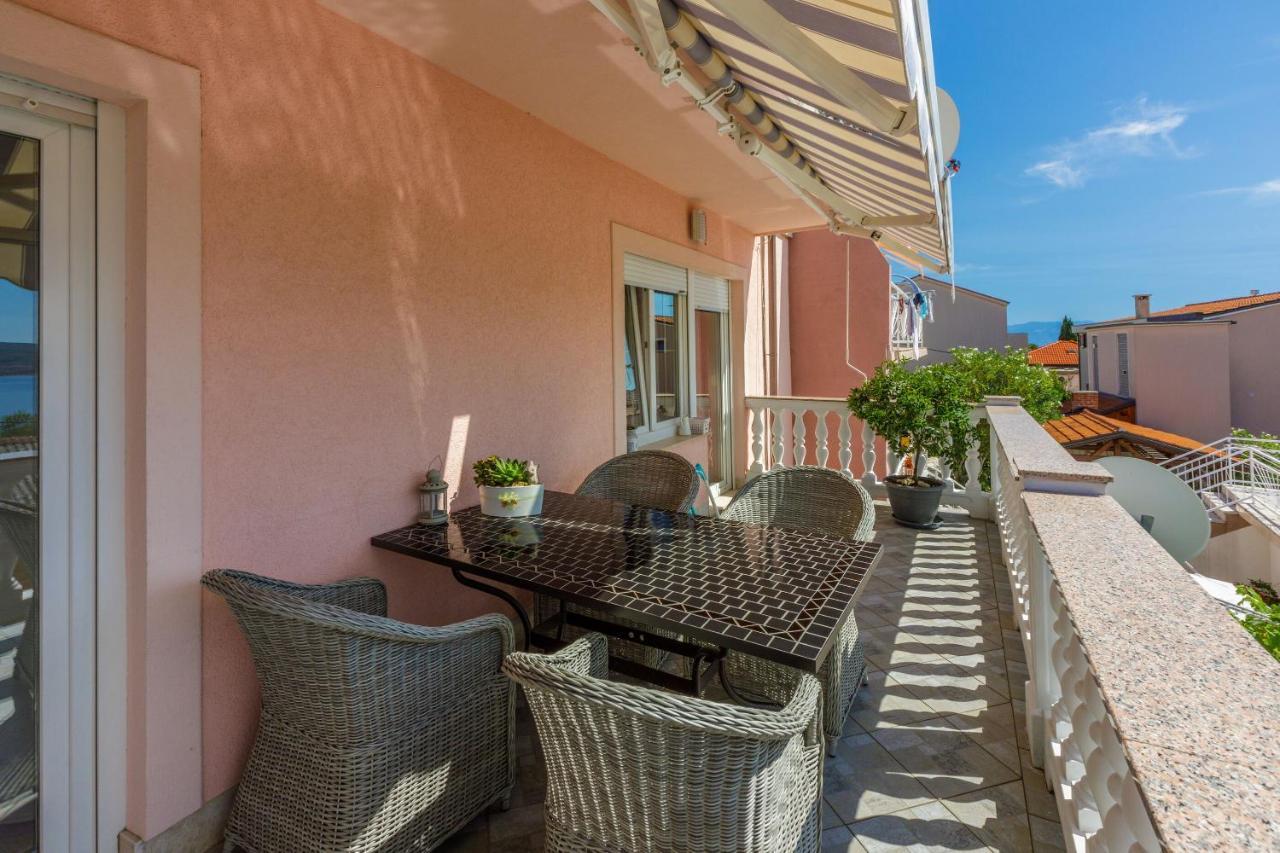 Apartments Hana Crikvenica Exterior foto